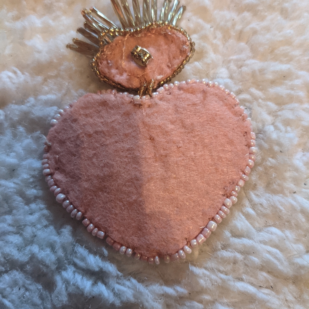 😻Heart Eyes😻Beaded earrings - Picture 3 of 3
